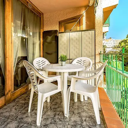 Las Americas One Bedroom With Pool View Apartament